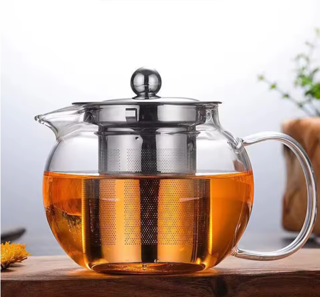 Heat Resistant Glass Teapot with Integrated Strainer